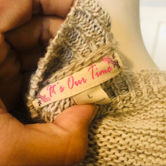 It’s our time Knit Sweater in Taupe with waffle Patterns, "Taupe Lines" - Picture 5 of 6